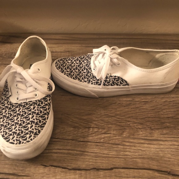 Black & White custom Vans - Picture 3 of 7